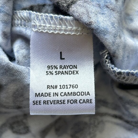 Palm Grove L Blue & White Tropical Print 3/4 Sleeve Top Side Drawstring & Studs - Picture 7 of 10